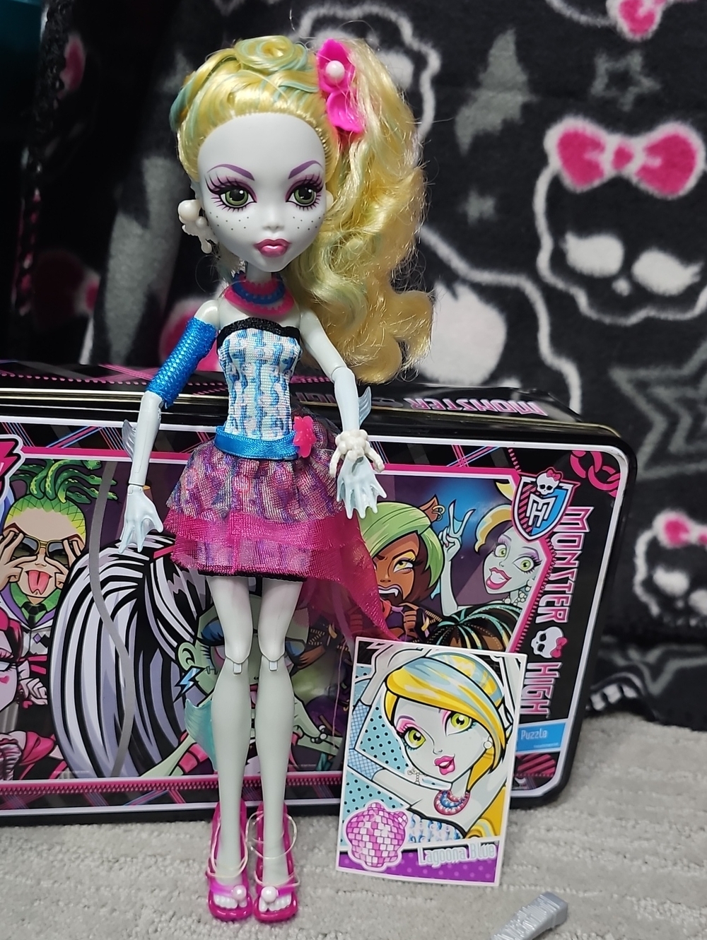Monster High G1 Dot Dead Gorgeous Lagoona Blue Doll 2009 Marked (OOB)